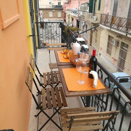 Happy House Wifi Free Bici Free Apartman Avola Kültér fotó