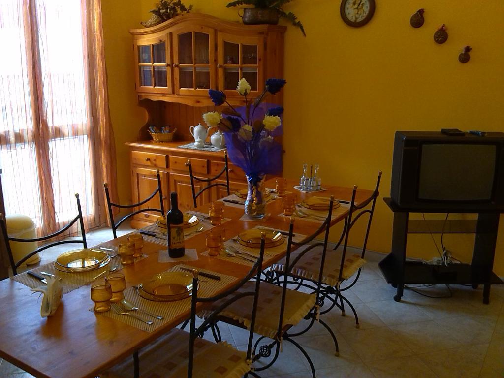 Happy House Wifi Free Bici Free Apartman Avola Kültér fotó