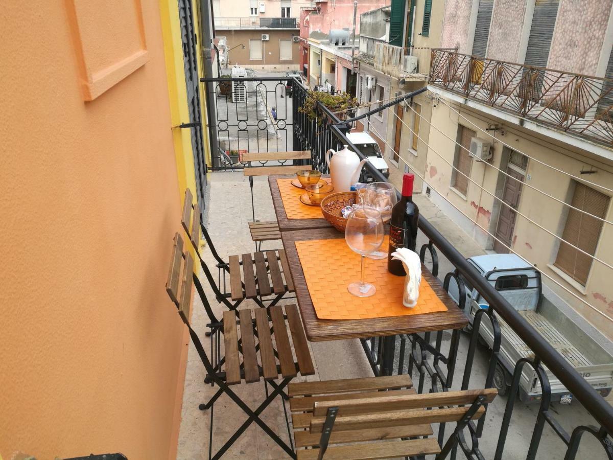Happy House Wifi Free Bici Free Apartman Avola Kültér fotó